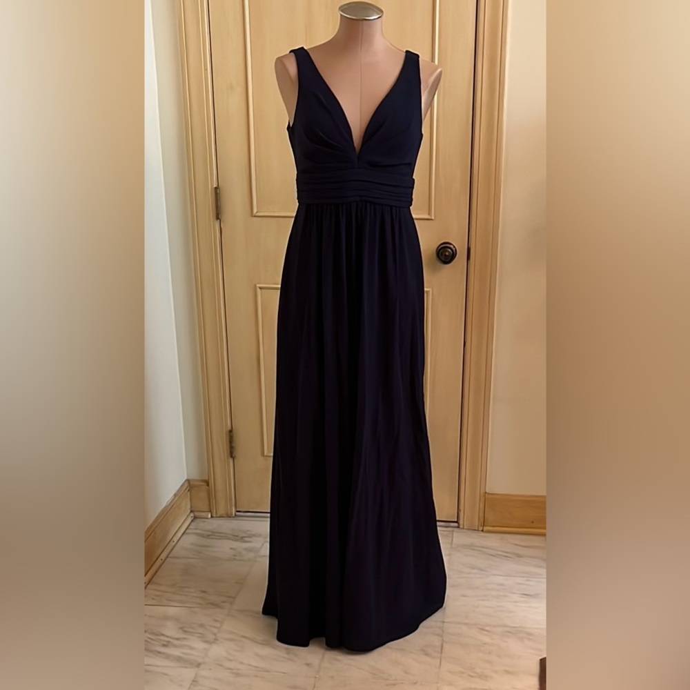 LULU'S Bridesmaid Prom Guest "Leading Role" Navy Blue V-Plunge Pleated Gown SZ M - Picture 4 of 15
